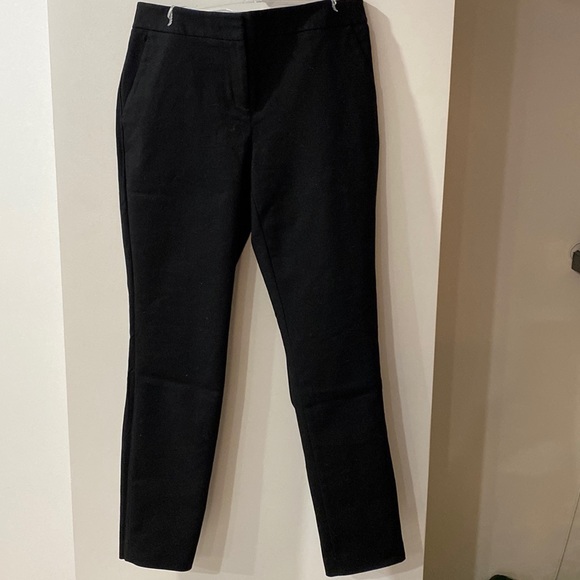VINCE CAMUTO black sateen crop Capri pants 6 - Picture 1 of 3
